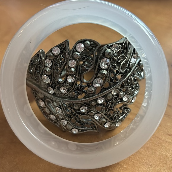 #129 Chameleon Bangle Colour Changing Bangle With UV Light exposure - Picture 2 of 16